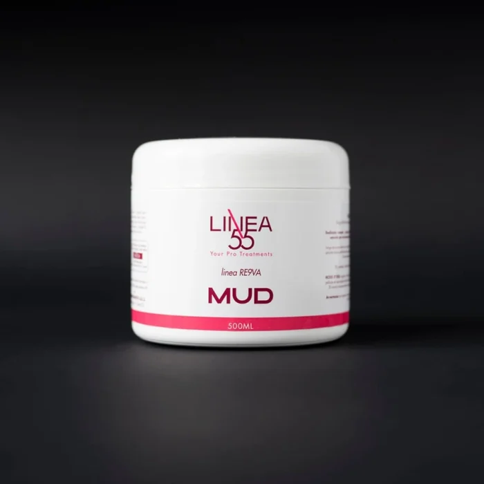 Barattolo bianco da 500ml di fango anticellulite Mud Re9va di Linea55 all'arnica montana su sfondo nero, visione dettagliata dell'etichetta.